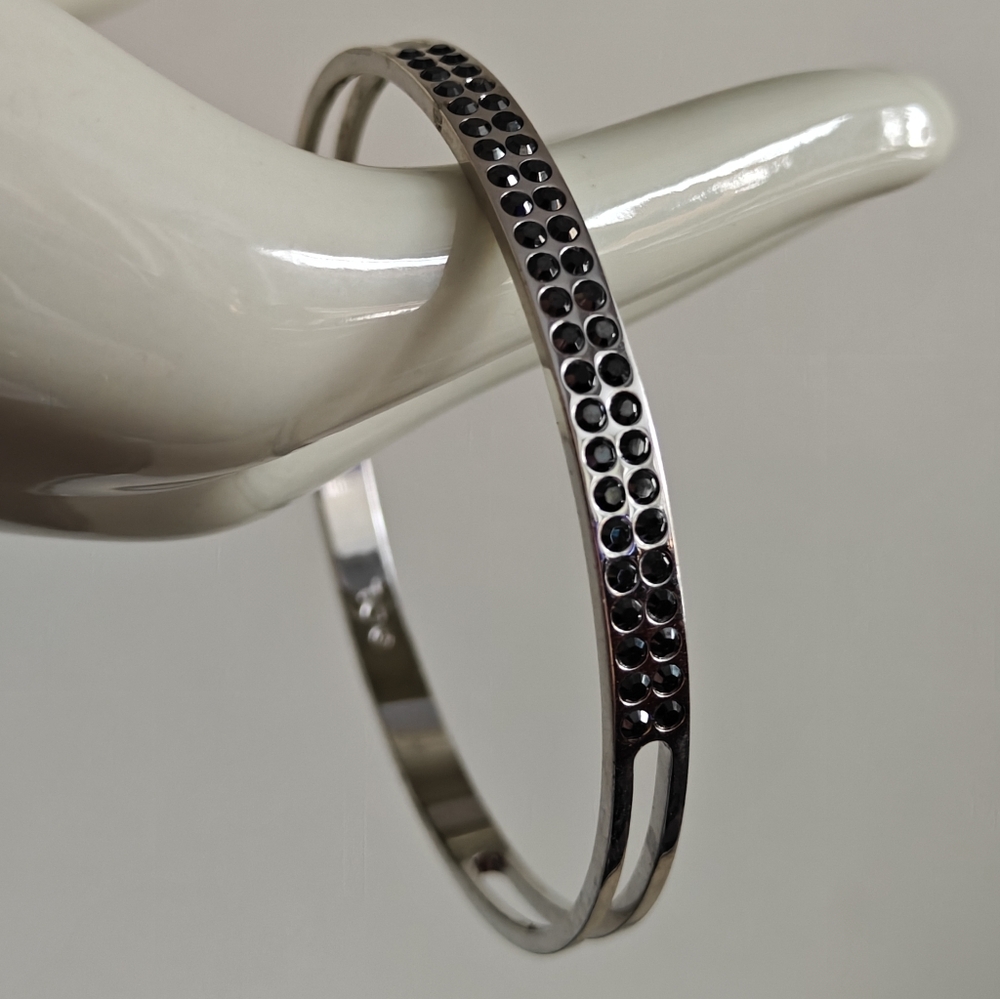 Elegant Signed Swarovski ( Swan Logo) Black Crystal Bangle Bracelet